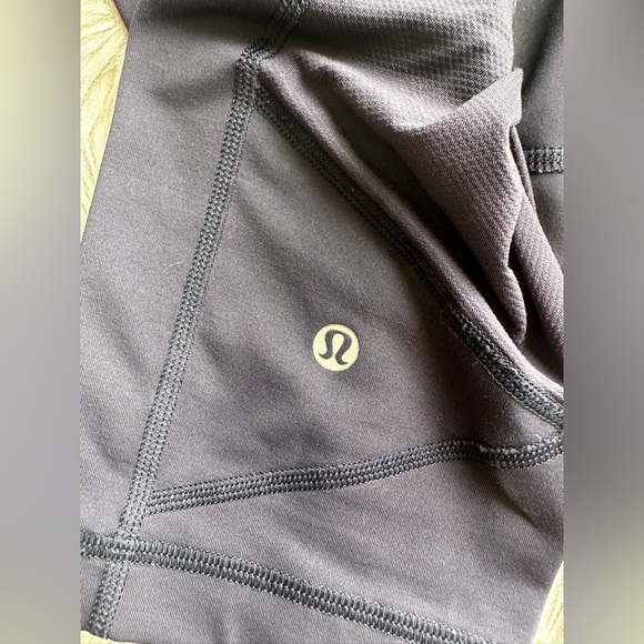 Lululemon Pace Rival Crop *Full-On Luxtreme 22" - Picture 15 of 16
